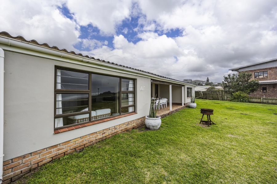 3 Bedroom Property for Sale in Marshstrand Eastern Cape